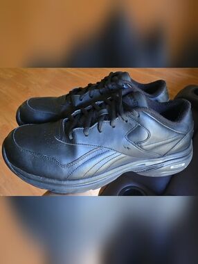 Sz 10.5 Men's REEBOK WALK ULTRA 7 DMX MAX "Black" Walking Shoes